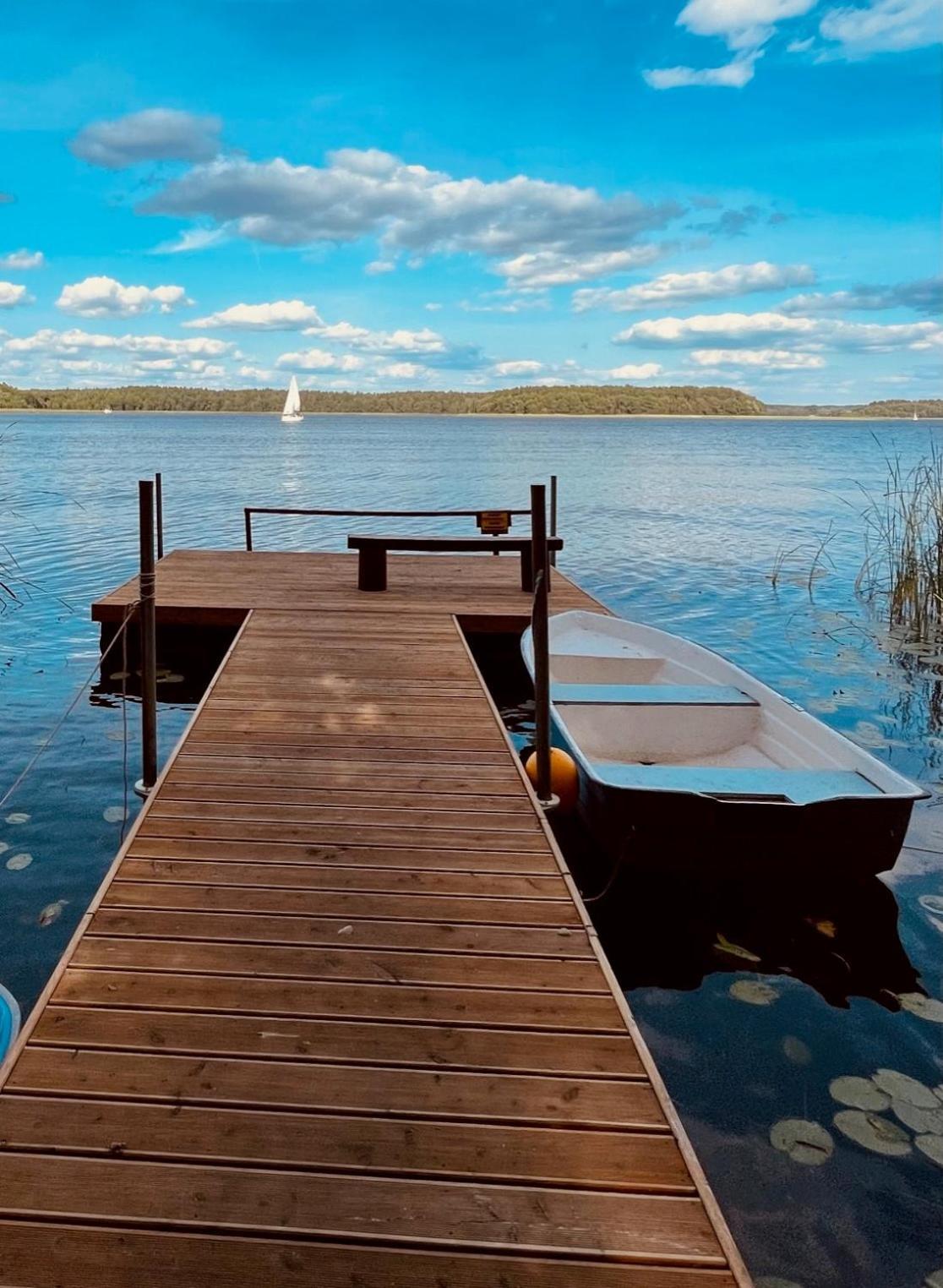 Dom Nad Jeziorem Mazury Pomost Segment 2 Gizycko Exterior photo
